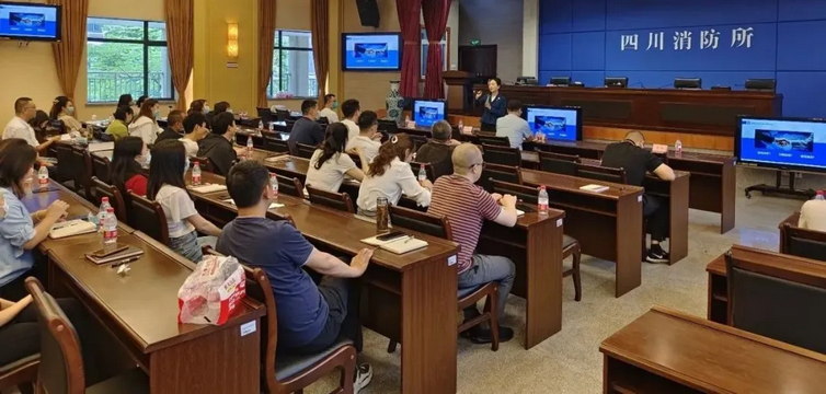 心有礼，行有仪－四川法斯特开展员工礼仪培训