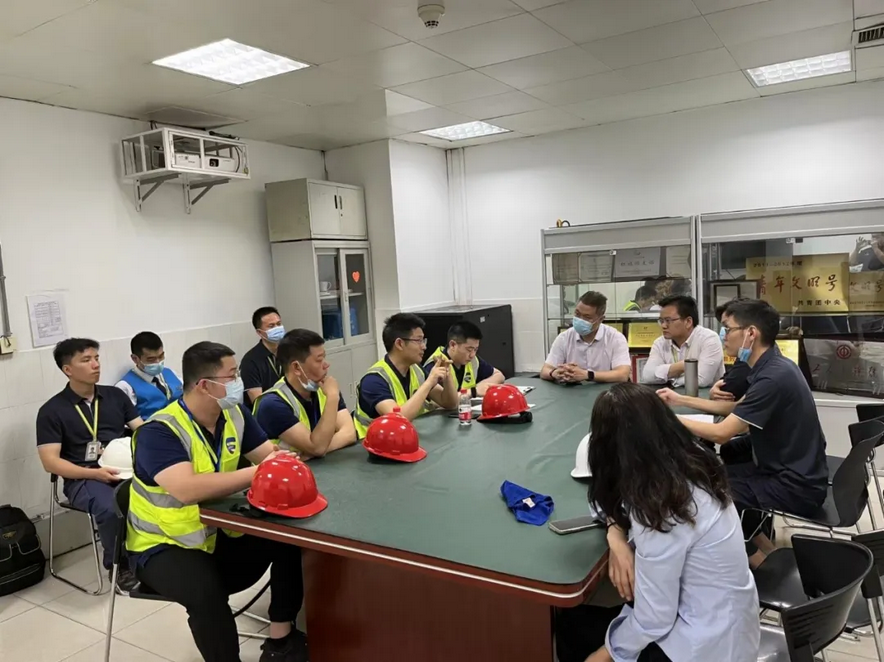 四川法斯特工会慰问长期驻外员工